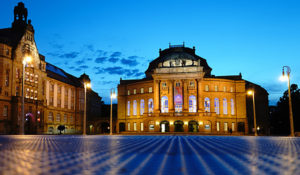 Treff für unseren trendsetter Outsoorfotokurs ist der Chemnitzer Opernplatz