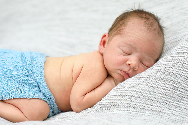 Neugeborenenfoto oder Newborn im trendsetter Fotostudio Chemnitz